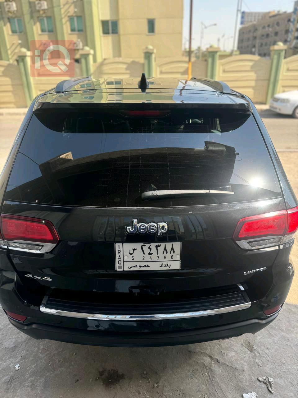 جیپ گراند شیرۆکی